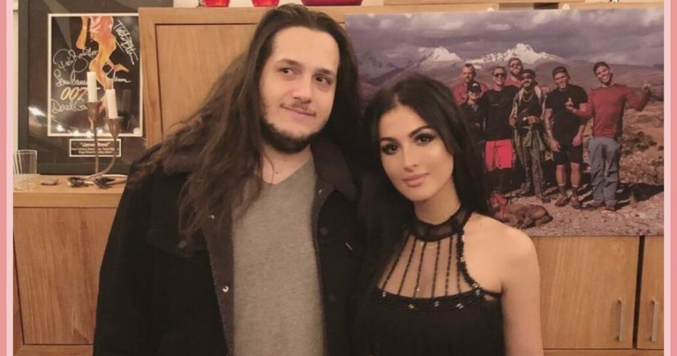Who is sssniperwolf dating? 💕
